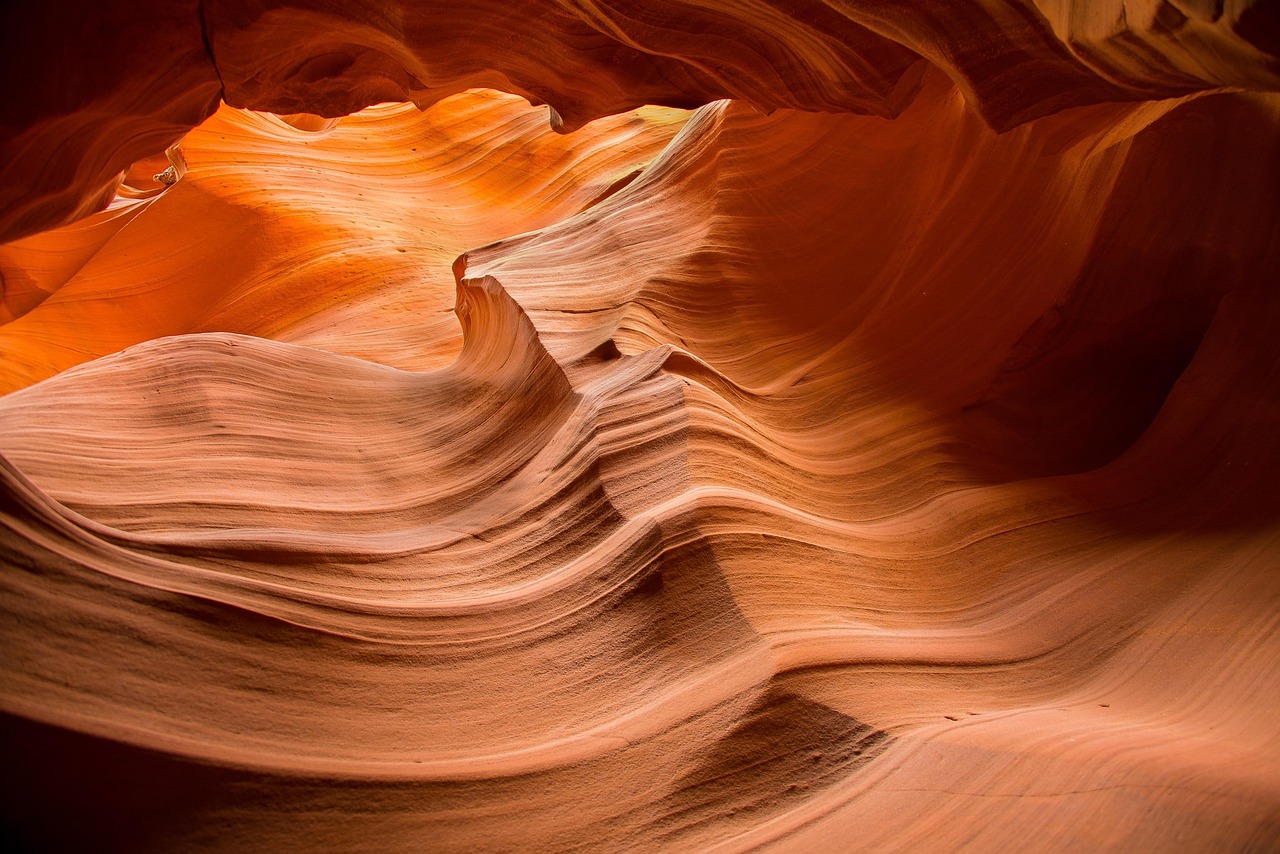 découvrez l'excitation du canyoning, une activité sportive qui vous plonge au cœur de la nature. explorez des canyons spectaculaires en dévalant des cascades, en sautant dans des piscines naturelles et en vous glissant à travers des gorges impressionnantes. rejoignez-nous pour une aventure inoubliable pleine d'adrénaline et de paysages à couper le souffle !