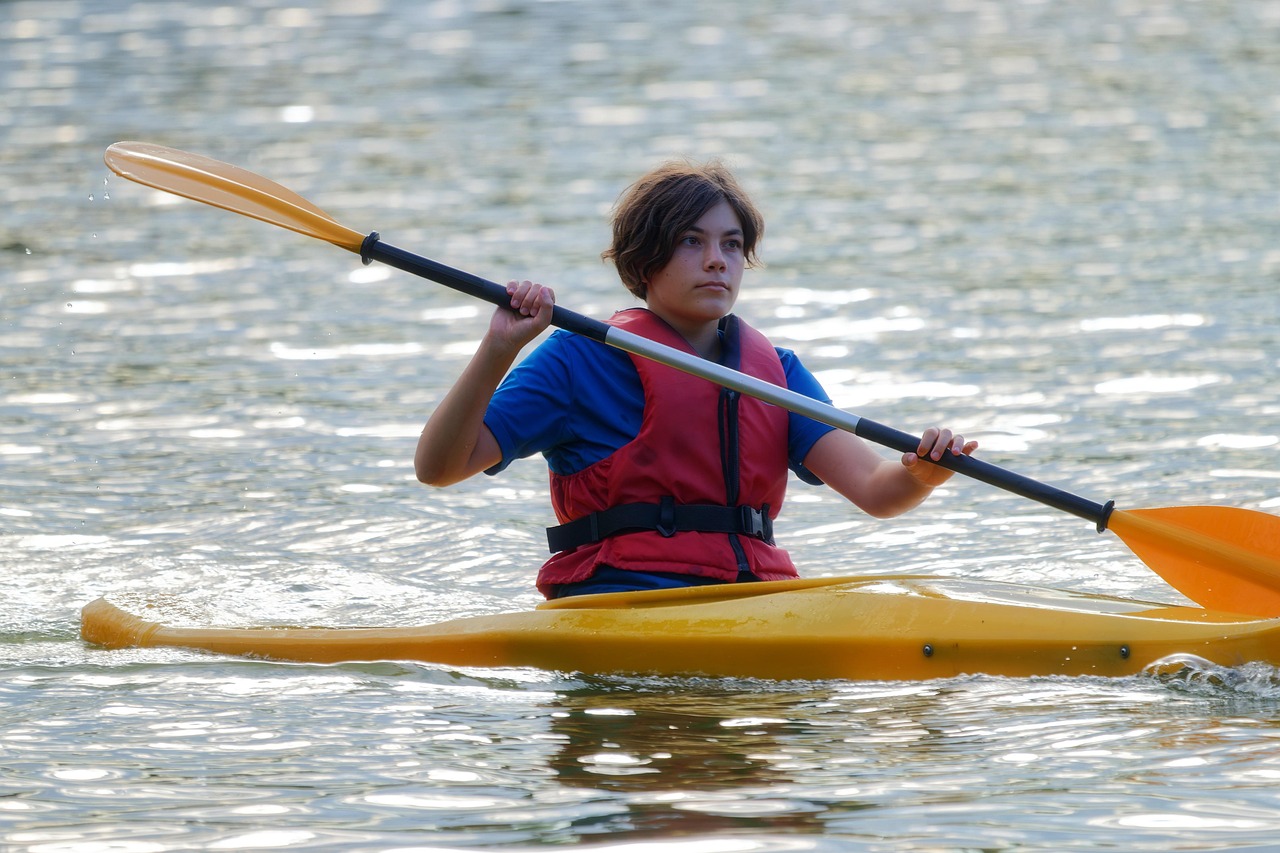 découvrez l'univers du kayak : des conseils pour débutants, des astuces pour les aventuriers, et des recommandations pour des endroits idylliques où pagayer. préparez-vous à vivre des moments inoubliables sur l'eau!