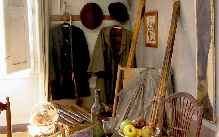 découvrez des ateliers créatifs captivants qui stimulent votre imagination et développent vos compétences artistiques. rejoignez-nous pour une expérience enrichissante et inspirante.