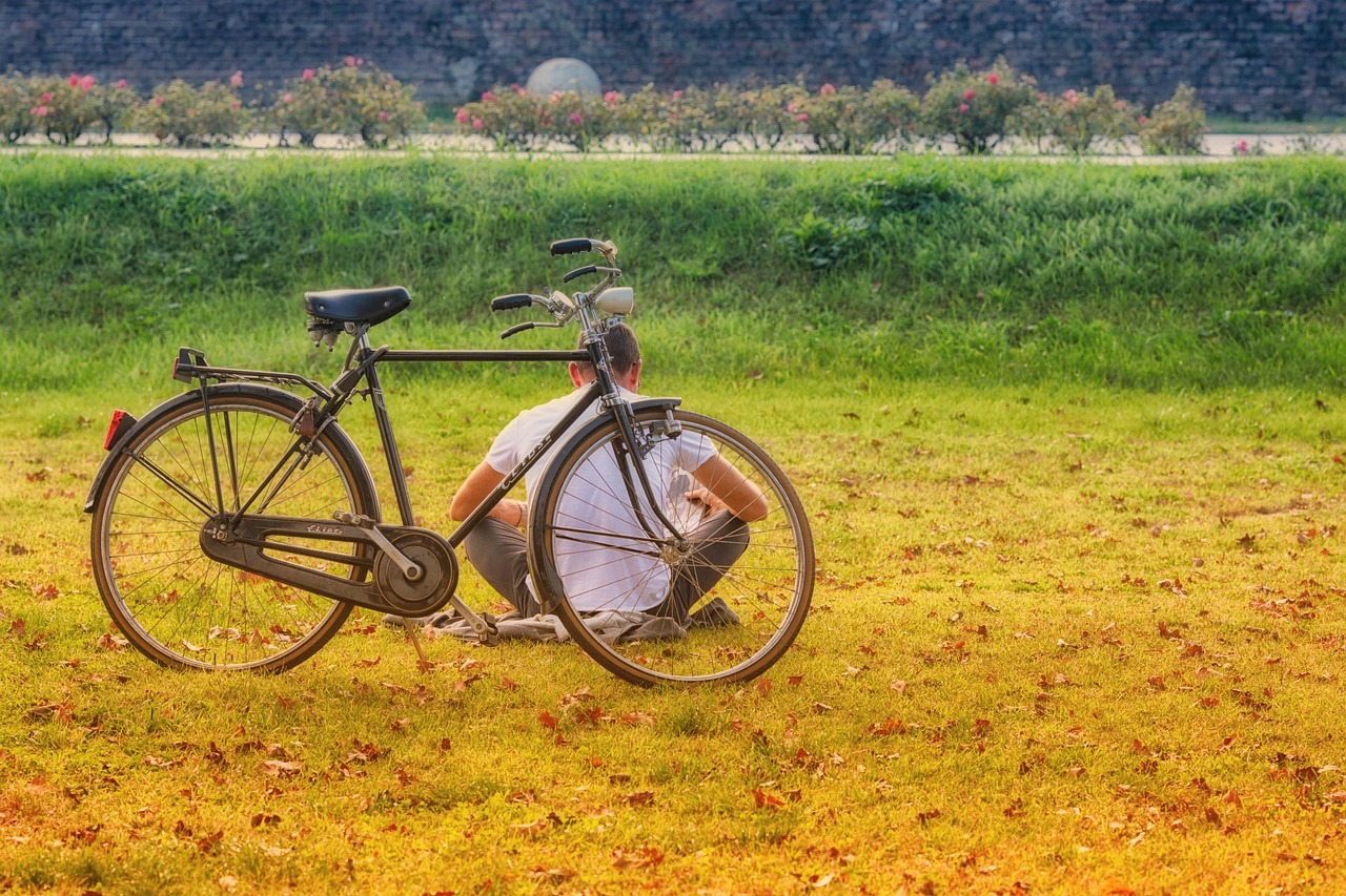 découvrez le monde fascinant du bicycle touring : des conseils pratiques, des itinéraires époustouflants et des astuces pour profiter pleinement de vos aventures à vélo à travers des paysages variés et des lieux enchanteurs.