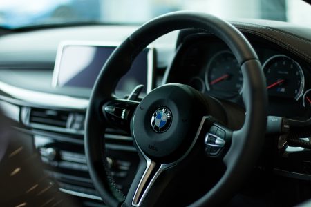 découvrez l'univers du luxe, où l'élégance rencontre l'exclusivité. explorez des produits raffinés, des services sur mesure et des expériences inoubliables qui redéfinissent le style de vie haut de gamme.