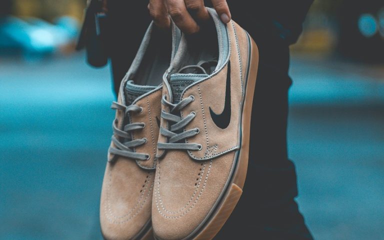 découvrez les tendances de recrutement 2023 qui façonnent le marché de l'emploi. apprenez comment les nouvelles stratégies et technologies transforment le processus de recrutement et améliorent l'attraction des talents.