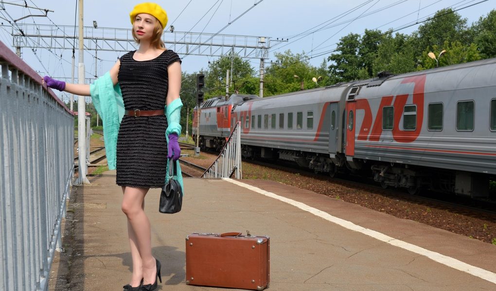 découvrez l'univers fascinant des chemins de fer : historique, innovations, types de trains et l'impact des chemins de fer sur l'économie et l'environnement. explorez les différentes lignes ferroviaires et leurs paysages à couper le souffle.