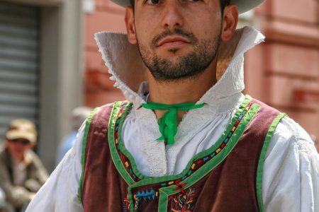 découvrez la beauté envoûtante de la sardaigne : plages paradisiaques, patrimoine culturel riche, gastronomie authentique et paysages à couper le souffle. préparez votre voyage en sardaigne dès aujourd'hui !