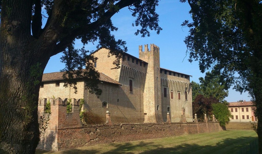 découvrez piacenza, une charmante ville italienne réputée pour son riche patrimoine historique, son architecture médiévale et sa délicieuse gastronomie locale. explorez ses monuments emblématiques et laissez-vous séduire par l’atmosphère authentique de piacenza.