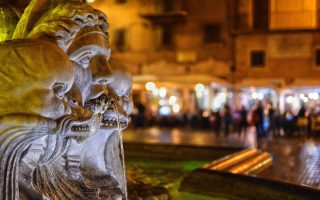 découvrez rome, la ville éternelle : ses monuments historiques, sa gastronomie réputée, et son ambiance unique. partez à la découverte de ses trésors antiques et de ses ruelles pittoresques lors de votre prochain voyage !