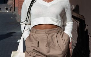 découvrez l’univers des influenceurs : leur rôle sur les réseaux sociaux, leur impact sur les tendances et les marques, et comment ils créent des communautés engagées en ligne.