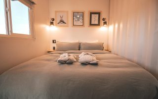 découvrez notre hôtel moderne idéalement situé, proposant des chambres confortables, un service chaleureux et toutes les commodités nécessaires pour un séjour agréable, que ce soit pour un voyage d'affaires ou de loisirs. réservez dès maintenant votre chambre au meilleur prix.