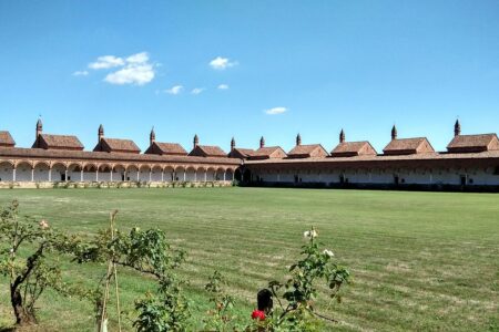 découvrez des alternatives d'hébergement uniques et originales pour vos voyages : maisons d’hôtes, appartements, auberges, logements insolites et bien plus encore pour un séjour inoubliable.