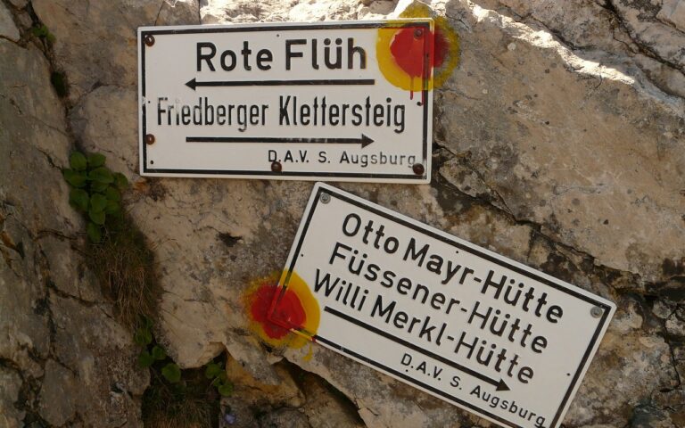 découvrez la via francigena, l’itinéraire mythique de pèlerinage reliant canterbury à rome à travers l’europe. conseils pratiques, étapes incontournables et récits inspirants pour préparer votre voyage sur cette route historique.