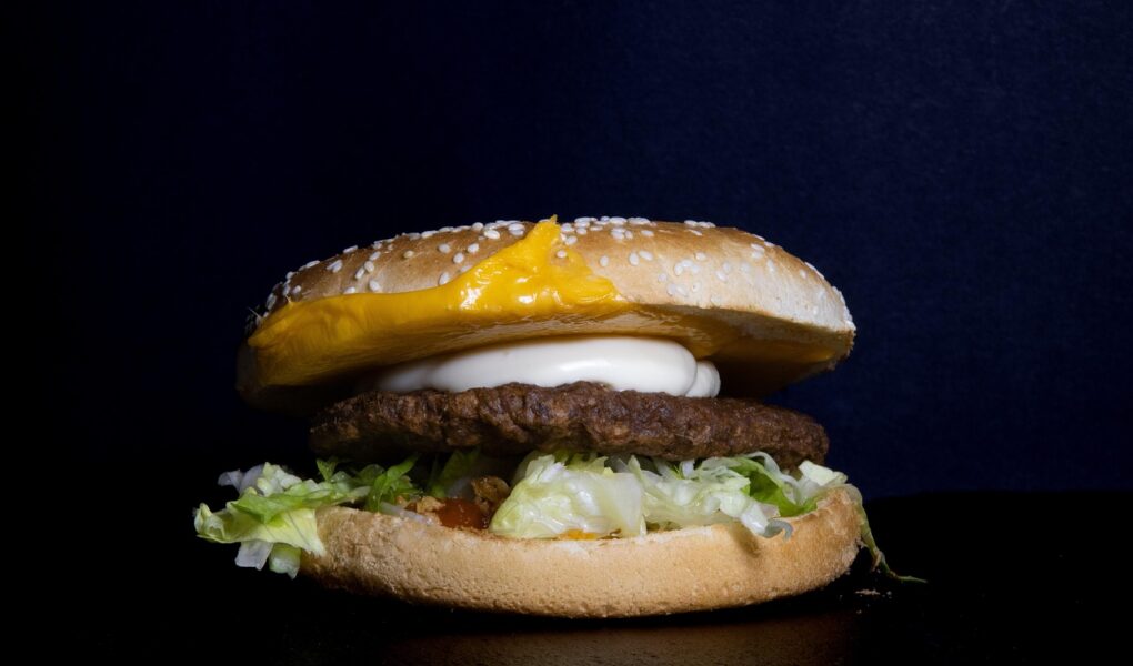 découvrez la cuisine américaine : des saveurs authentiques, des plats emblématiques comme le burger, le hot-dog et le cheesecake. voyagez à travers les spécialités régionales des états-unis.