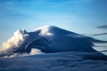 découvrez les principales attractions de grèce : sites historiques, paysages magnifiques et expériences culturelles incontournables pour un voyage inoubliable.