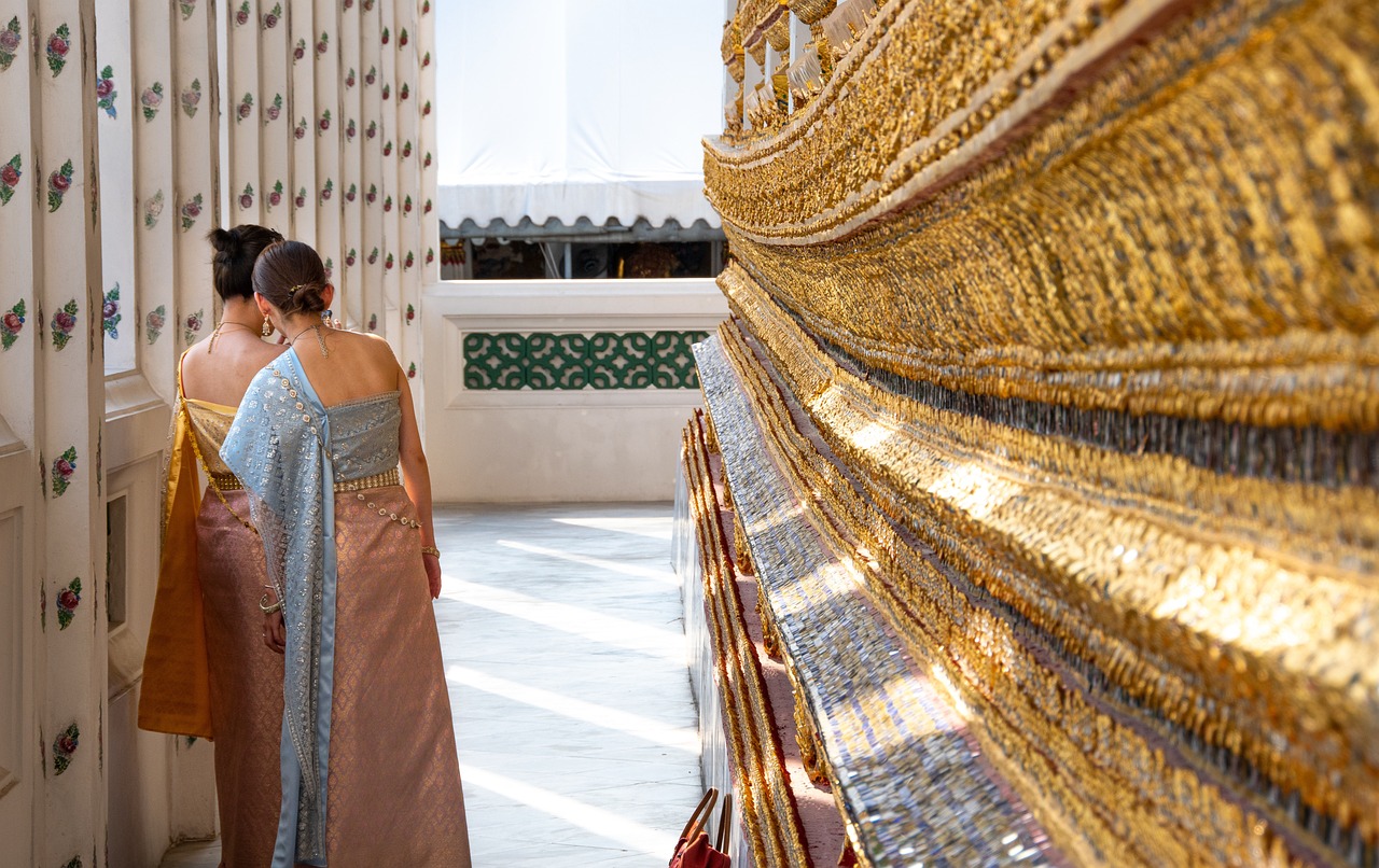 découvrez des circuits culturels uniques qui vous plongent au cœur des traditions, de l'histoire et de l'art locaux. explorez des destinations authentiques pour une expérience enrichissante.