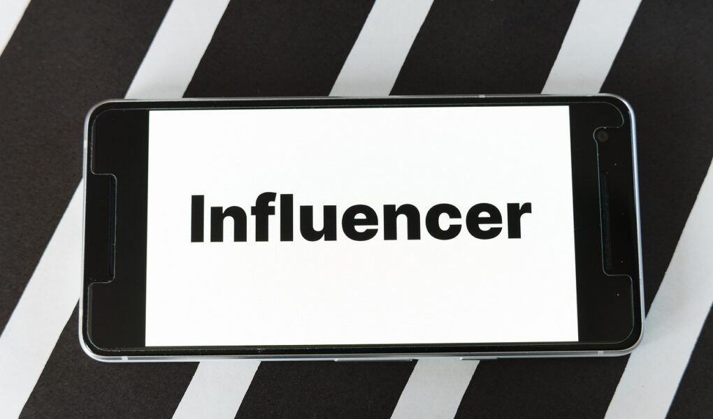 découvrez les meilleurs influenceurs instagram qui inspirent, divertissent et créent des tendances sur les réseaux sociaux.