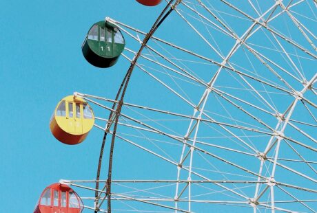 d&eacute;couvrez des aventures en plein air exceptionnelles pour no&euml;l, alliant nature, fun et esprit festif pour toute la famille.