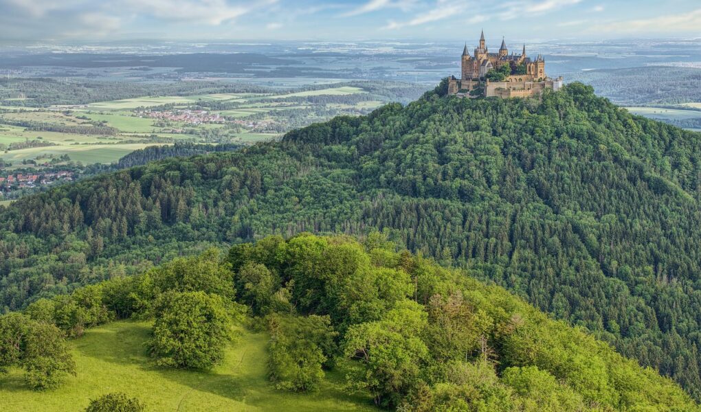 d&eacute;couvrez les attractions touristiques incontournables, lieux embl&eacute;matiques et activit&eacute;s passionnantes pour enrichir votre voyage et cr&eacute;er des souvenirs inoubliables.