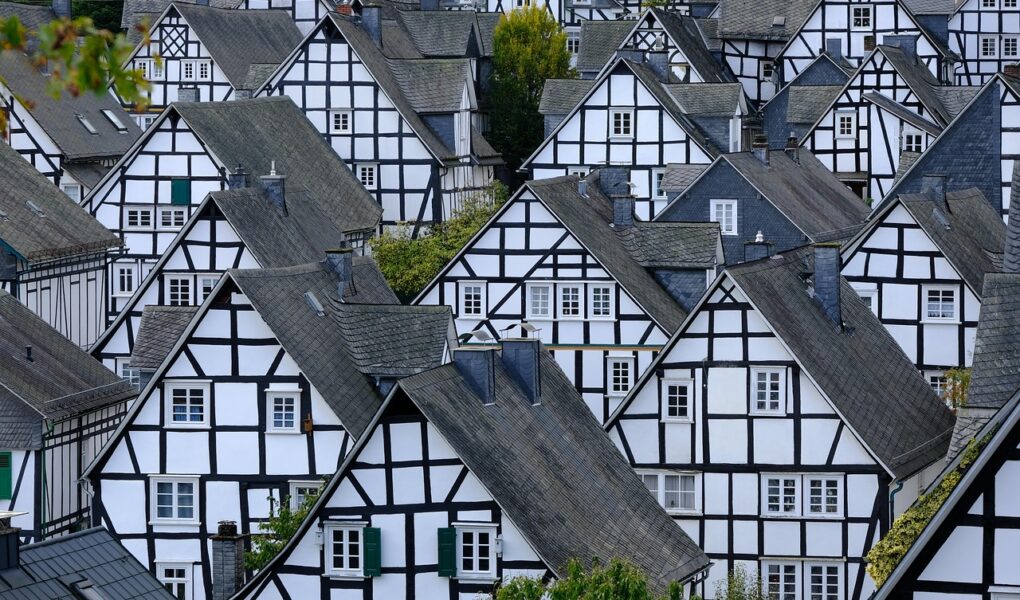 inauguration du centre touristique innovant offrant des exp&eacute;riences uniques et des services modernes pour d&eacute;couvrir la r&eacute;gion autrement.