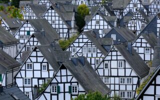 inauguration du centre touristique innovant offrant des exp&eacute;riences uniques et des services modernes pour d&eacute;couvrir la r&eacute;gion autrement.