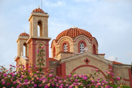 d&eacute;couvrez chypre, une &icirc;le m&eacute;diterran&eacute;enne alliant plages paradisiaques, sites historiques fascinants et une culture riche &agrave; explorer.