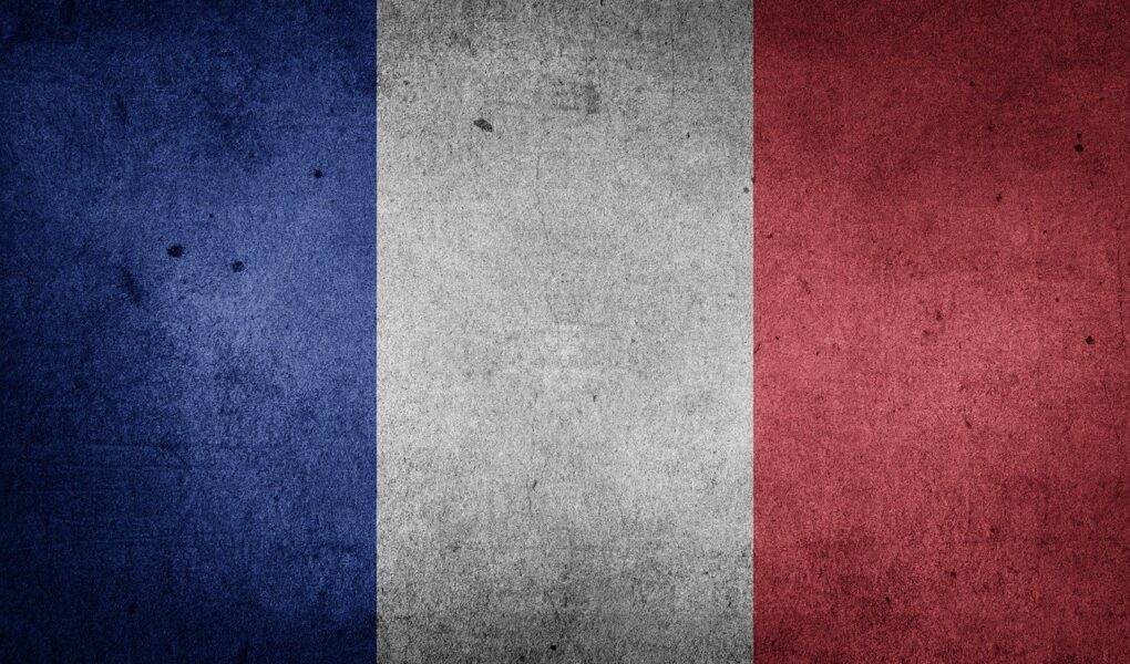 d&eacute;couvrez nice, une ville ensoleill&eacute;e de la c&ocirc;te d'azur alliant charme m&eacute;diterran&eacute;en, plages magnifiques et richesses culturelles uniques.