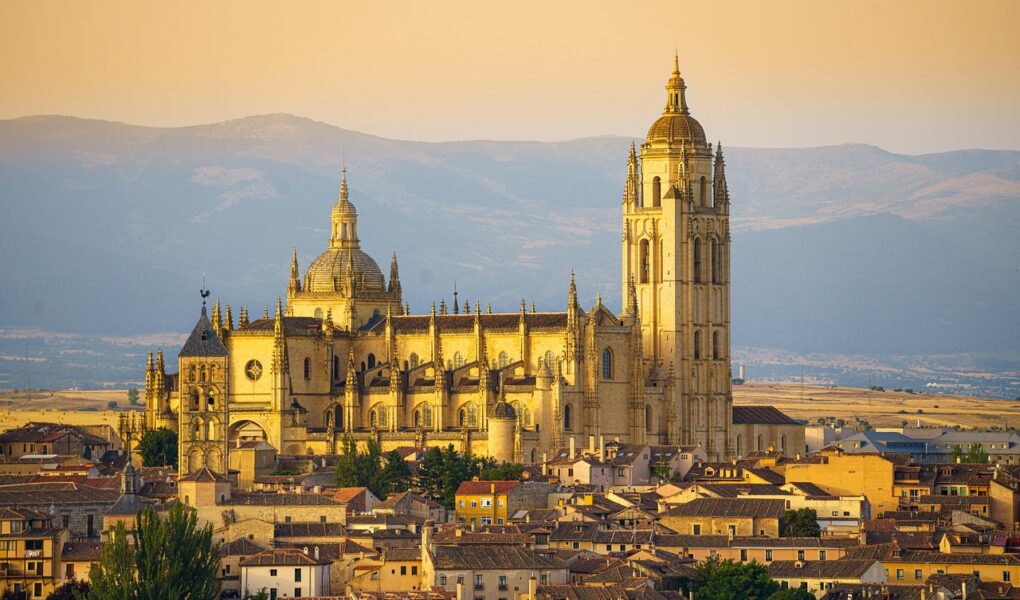 découvrez des destinations fascinantes, des conseils de voyage et des expériences inoubliables pour rendre vos vacances exceptionnelles.