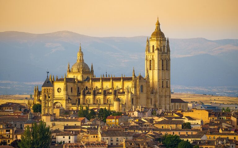 découvrez les meilleures destinations, conseils de voyage et expériences uniques pour un tourisme inoubliable.