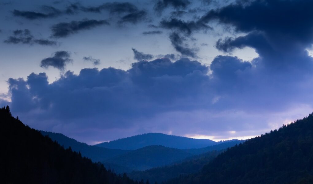 d&eacute;couvrez l'ukraine en 2025 : guide complet pour un voyage inoubliable entre culture, paysages et aventures.