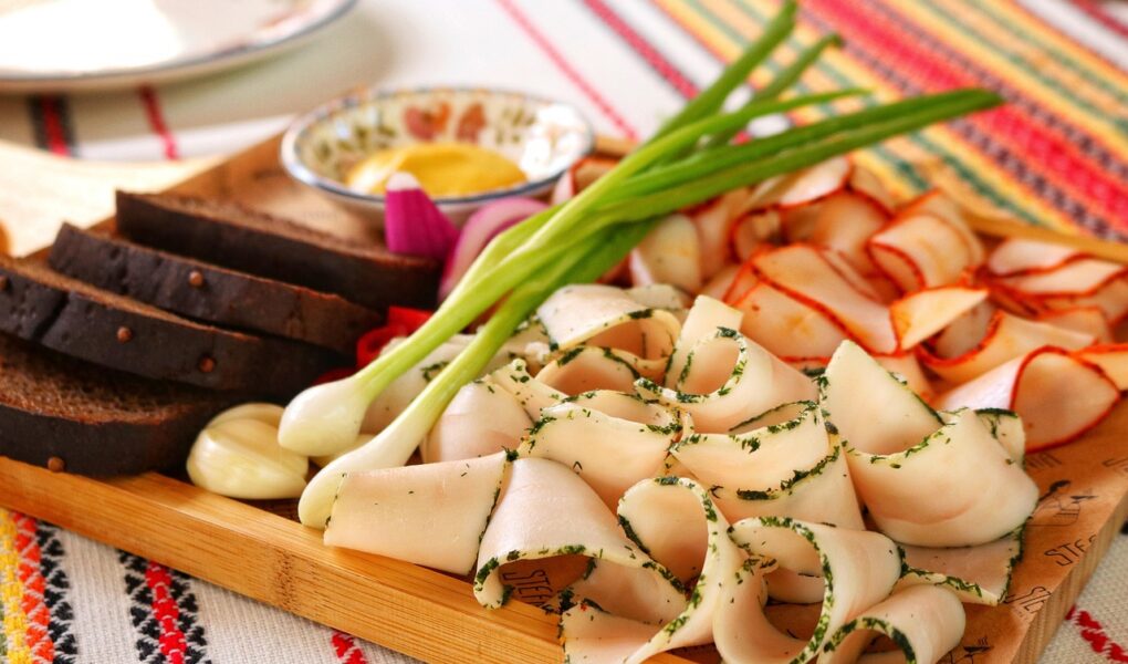 d&eacute;couvrez les charmants villages touristiques ukrainiens, riches en culture, histoire et paysages pittoresques pour une exp&eacute;rience authentique.