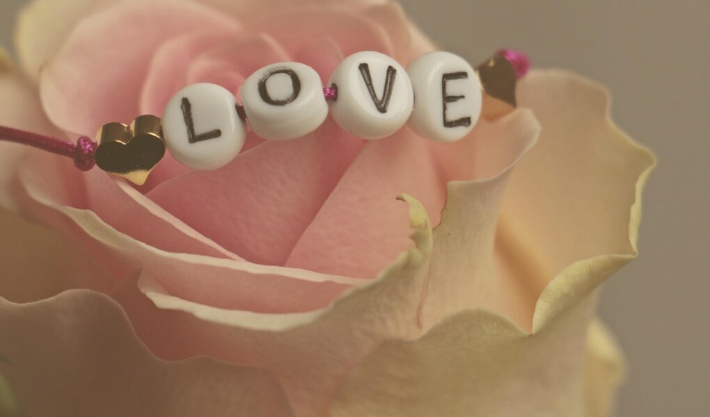 d&eacute;couvrez des id&eacute;es cr&eacute;atives pour c&eacute;l&eacute;brer la saint-valentin et la galentine's day, des moments parfaits &agrave; partager en couple ou entre amies.